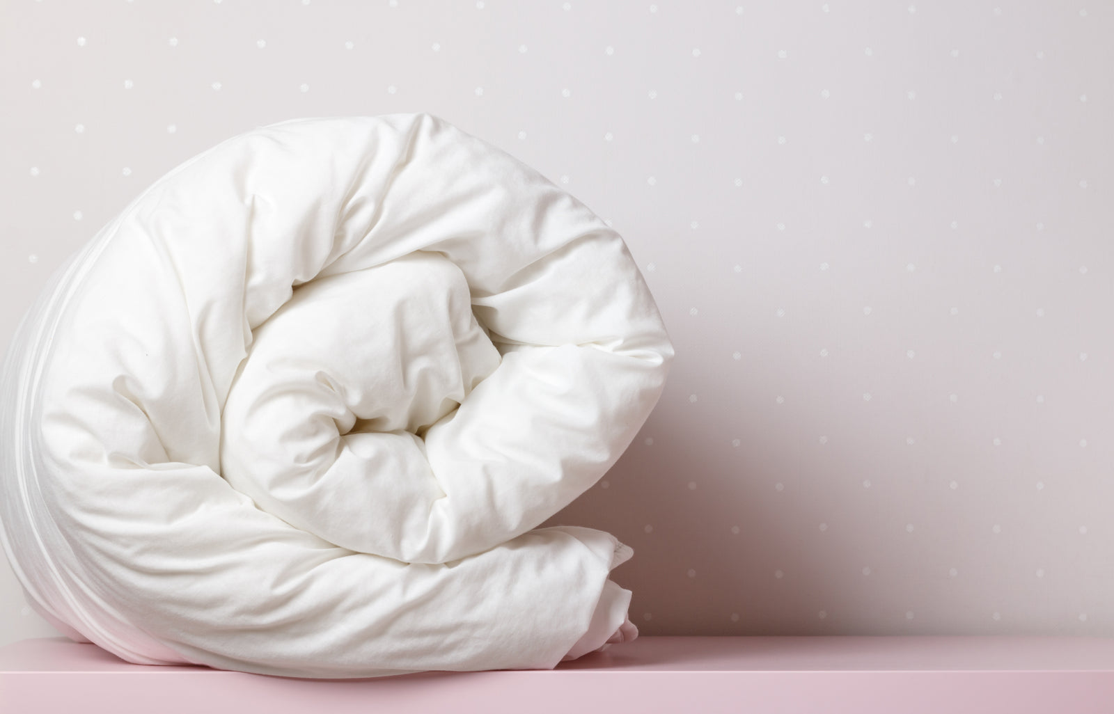 Down Alternative Luxury Comforters